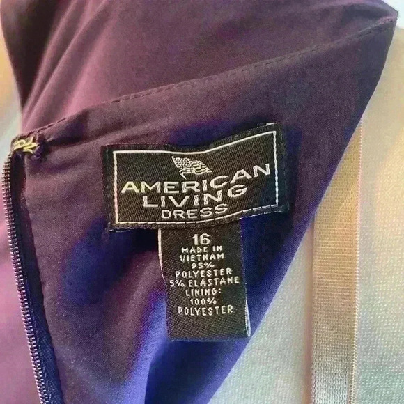 American Living Size 16 v-cross over neck very nice slimming cut. - Picture 8 of 9